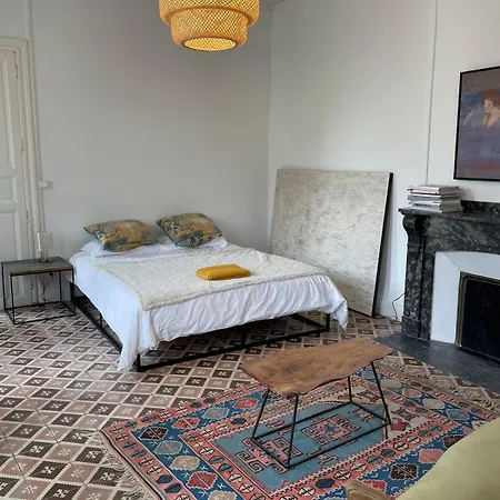 Artist - Courtyard, Terrace, Grand Piano Holiday home